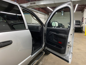 2004 Dodge Ram 1500 4WD V8 Quad Cab Manual
