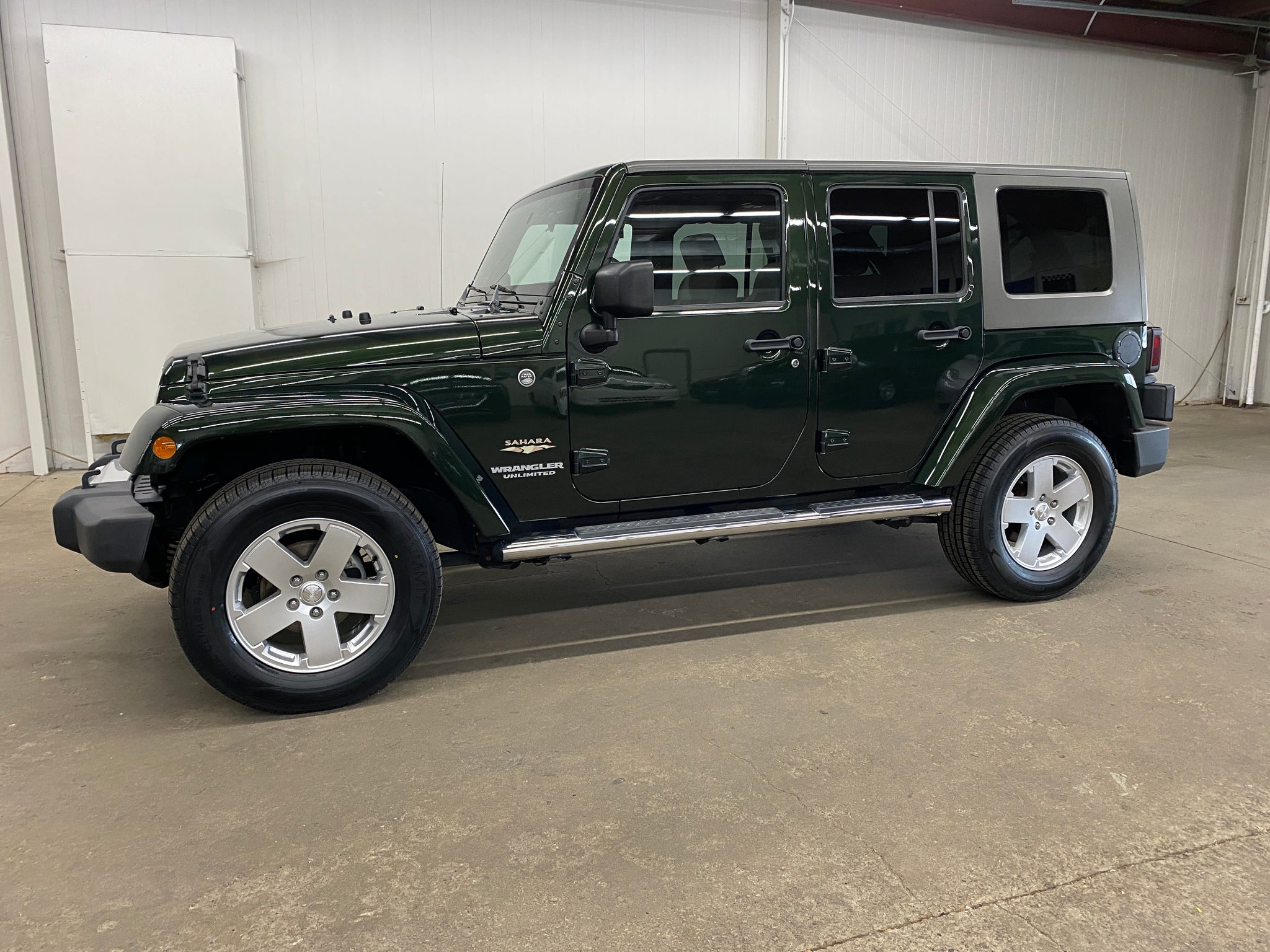 2010 Jeep Wrangler Unlimited Sahara 4WD