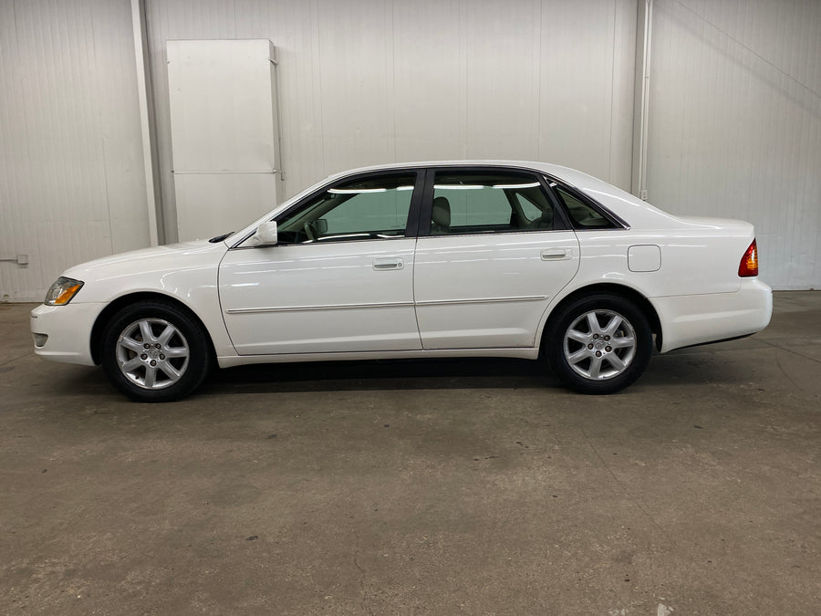2001 Toyota Avalon XLS