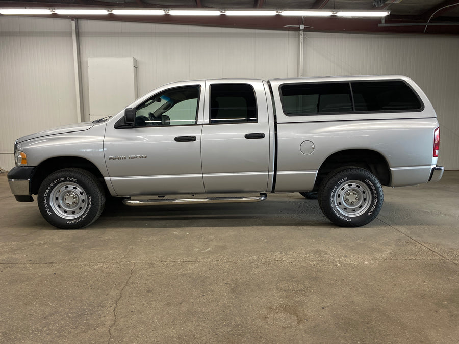 2004 Dodge Ram 1500 4WD V8 Quad Cab Manual