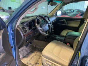 2011 Toyota Land Cruiser