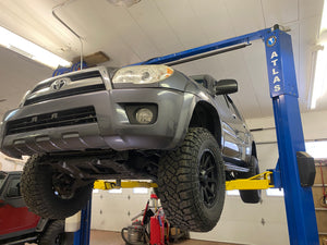 2007 Toyota 4Runner SR5 V6 Undercarriage Photos