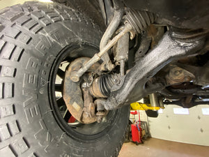 2007 Toyota 4Runner SR5 V6 Undercarriage Photos
