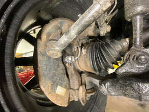 2007 Toyota 4Runner SR5 V6 Undercarriage Photos