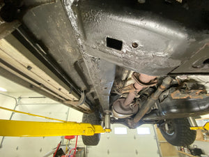 2007 Toyota 4Runner SR5 V6 Undercarriage Photos
