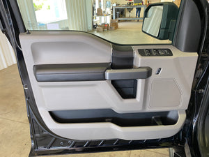 2017 Ford F-150 XLT SuperCrew 4x4 5.0L
