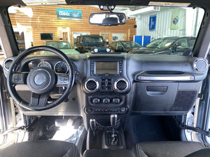 2013 Jeep Wrangler Unlimited Sahara 4WD