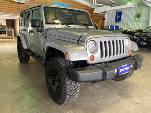 2013 Jeep Wrangler Unlimited Sahara 4WD