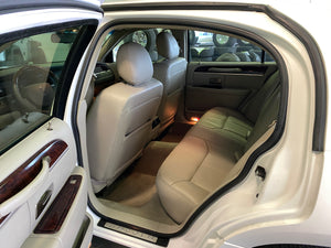 2010 Lincoln Town Car Signature Limited