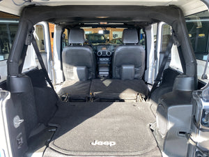 2013 Jeep Wrangler Unlimited Sahara 4WD