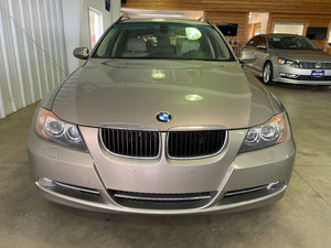 2008 BMW 328xi Wagon 6-Speed Manual