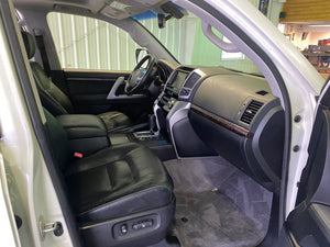 2013 Toyota Land Cruiser