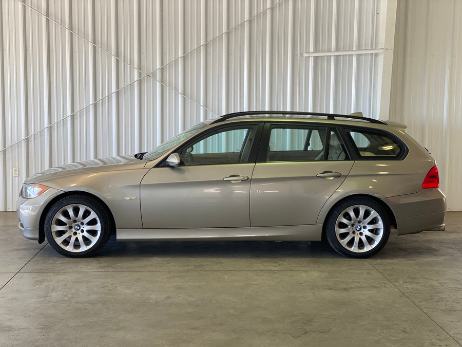 2008 BMW 328xi Wagon 6-Speed Manual